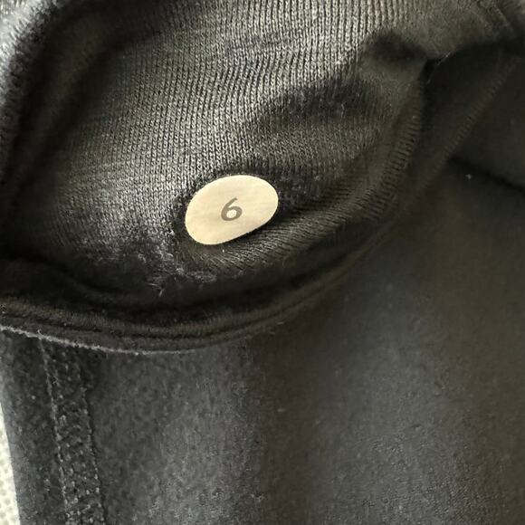 Lululemon Groove Crop Black Quilting Winter Reversible Legging Size 6 - Picture 5 of 12